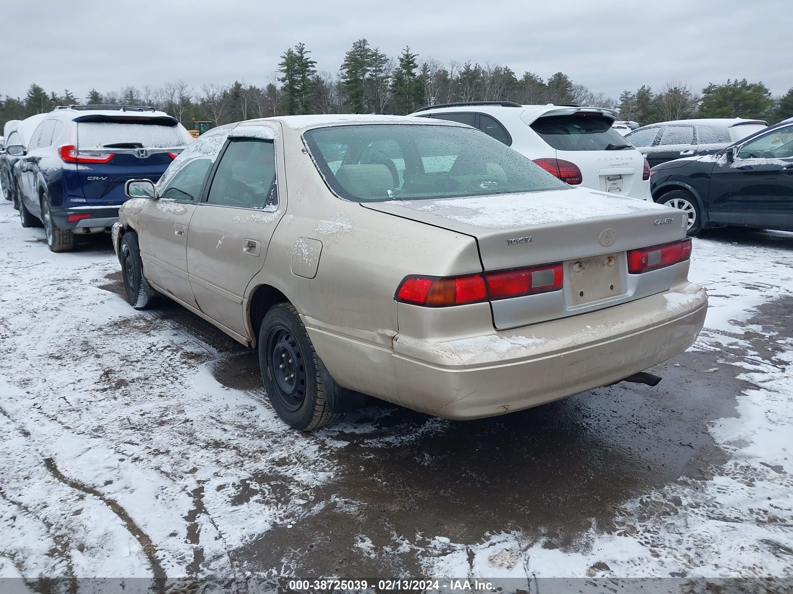 Photo 2 VIN: 4T1BG22K3WU226156 - TOYOTA CAMRY 