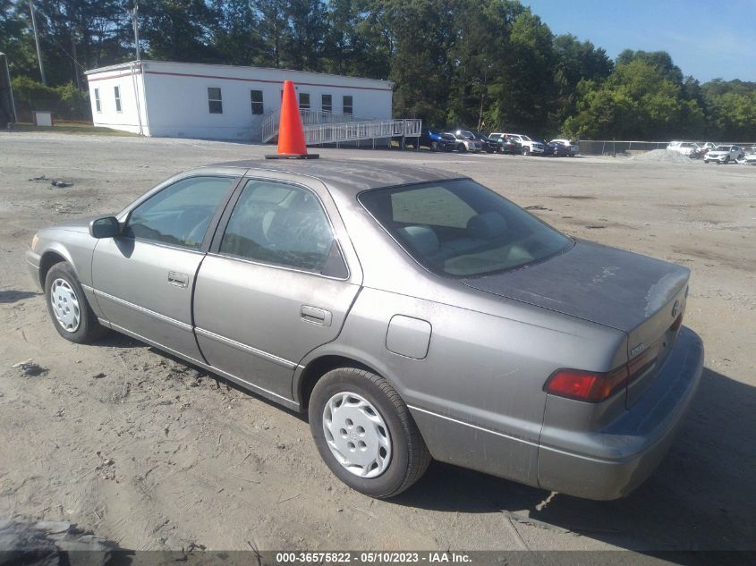 Photo 2 VIN: 4T1BG22K3WU233379 - TOYOTA CAMRY 