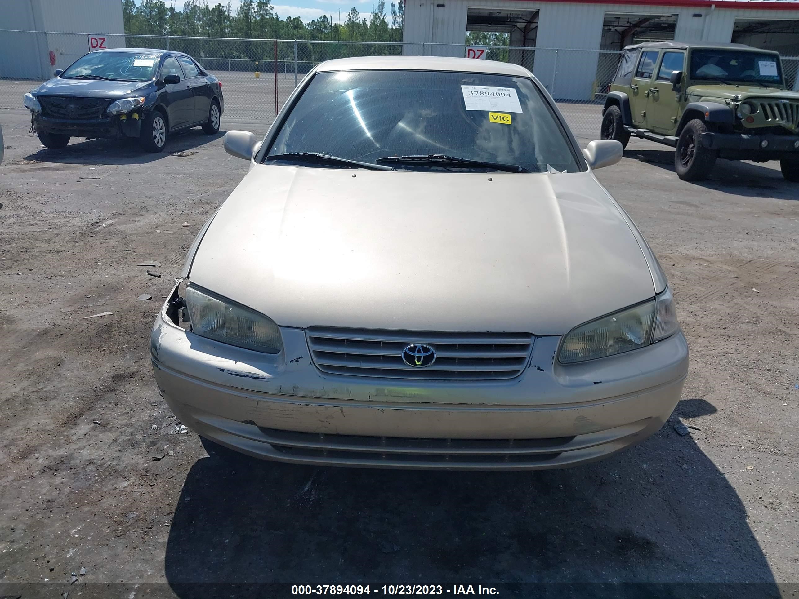 Photo 11 VIN: 4T1BG22K3WU369849 - TOYOTA CAMRY 