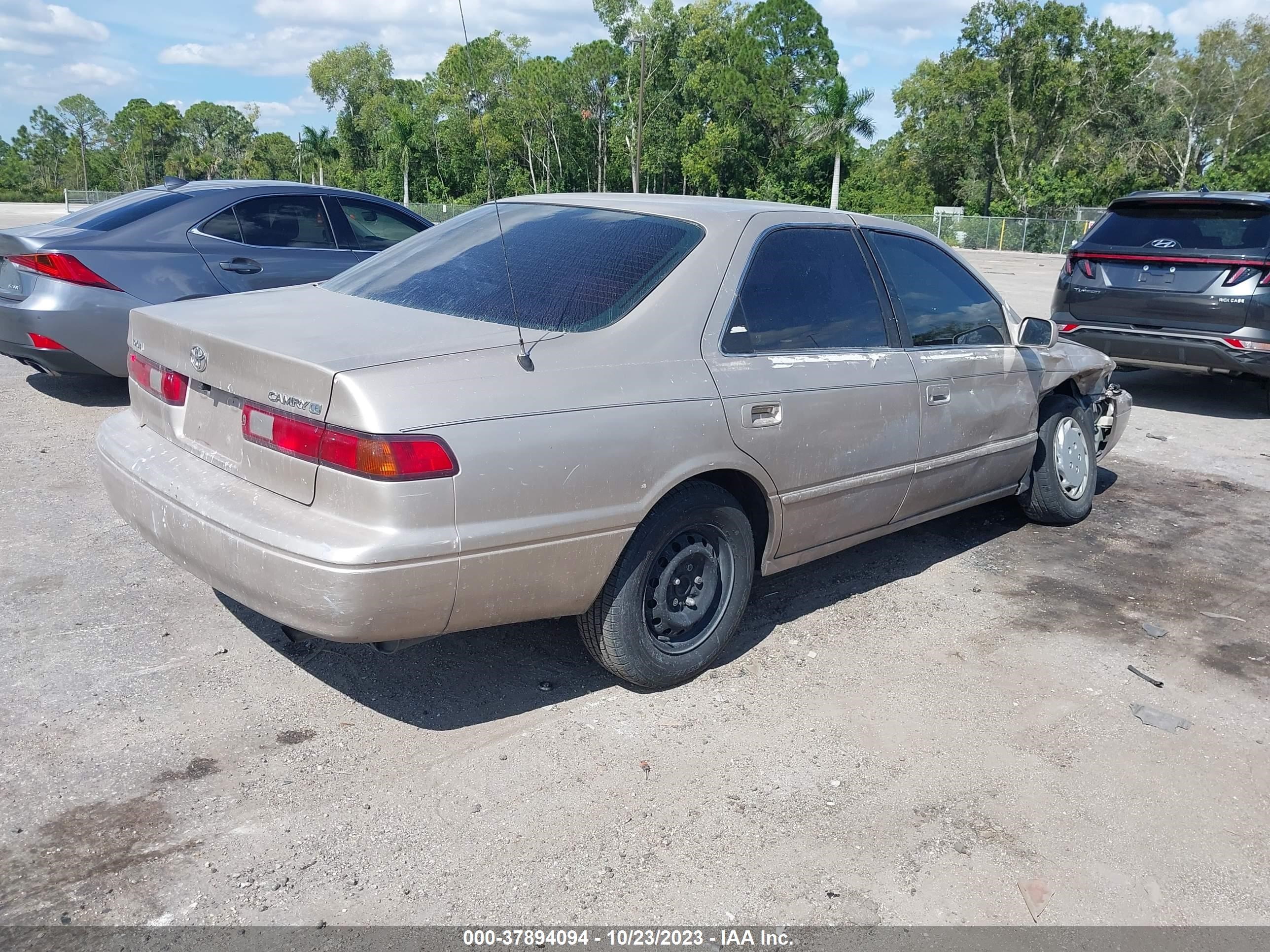 Photo 3 VIN: 4T1BG22K3WU369849 - TOYOTA CAMRY 