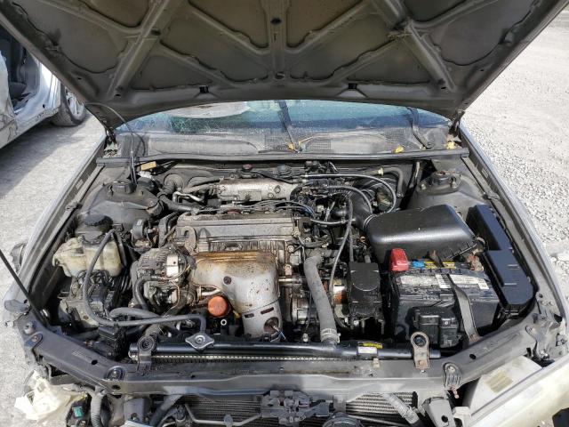 Photo 10 VIN: 4T1BG22K3XU438590 - TOYOTA CAMRY CE 