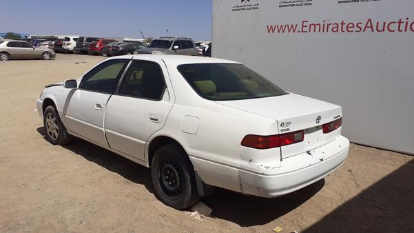 Photo 6 VIN: 4T1BG22K3XU535675 - TOYOTA CAMRY 