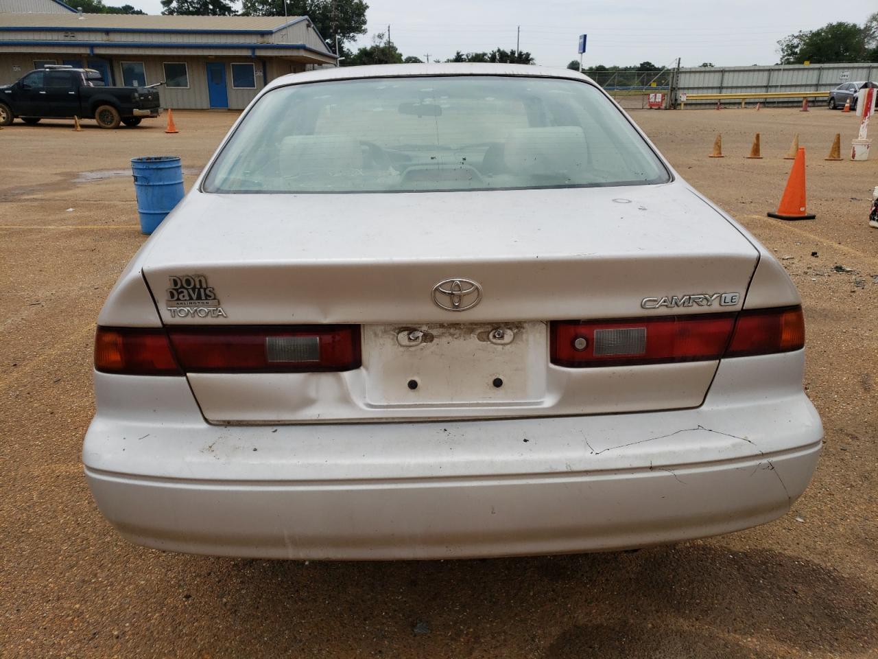 Photo 5 VIN: 4T1BG22K3XU912683 - TOYOTA CAMRY 