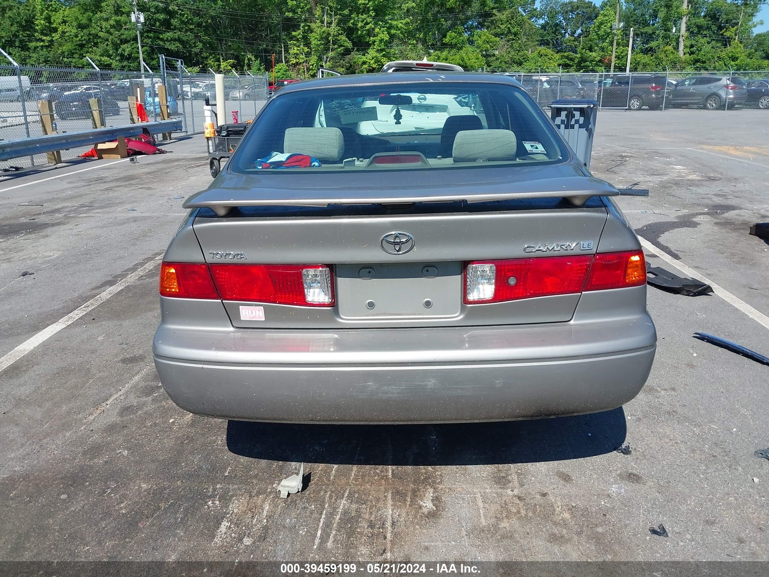 Photo 15 VIN: 4T1BG22K3YU625670 - TOYOTA CAMRY 