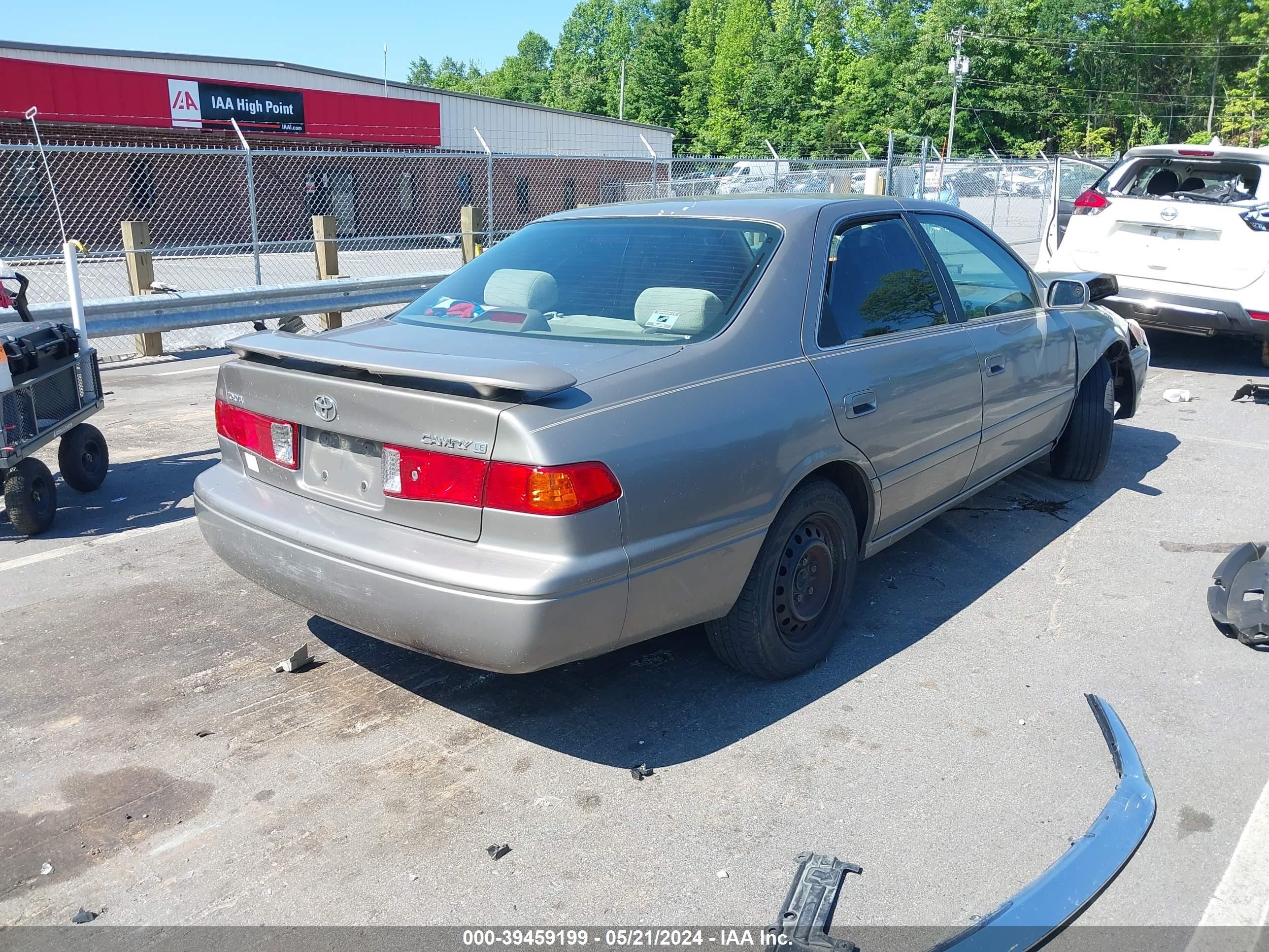 Photo 3 VIN: 4T1BG22K3YU625670 - TOYOTA CAMRY 