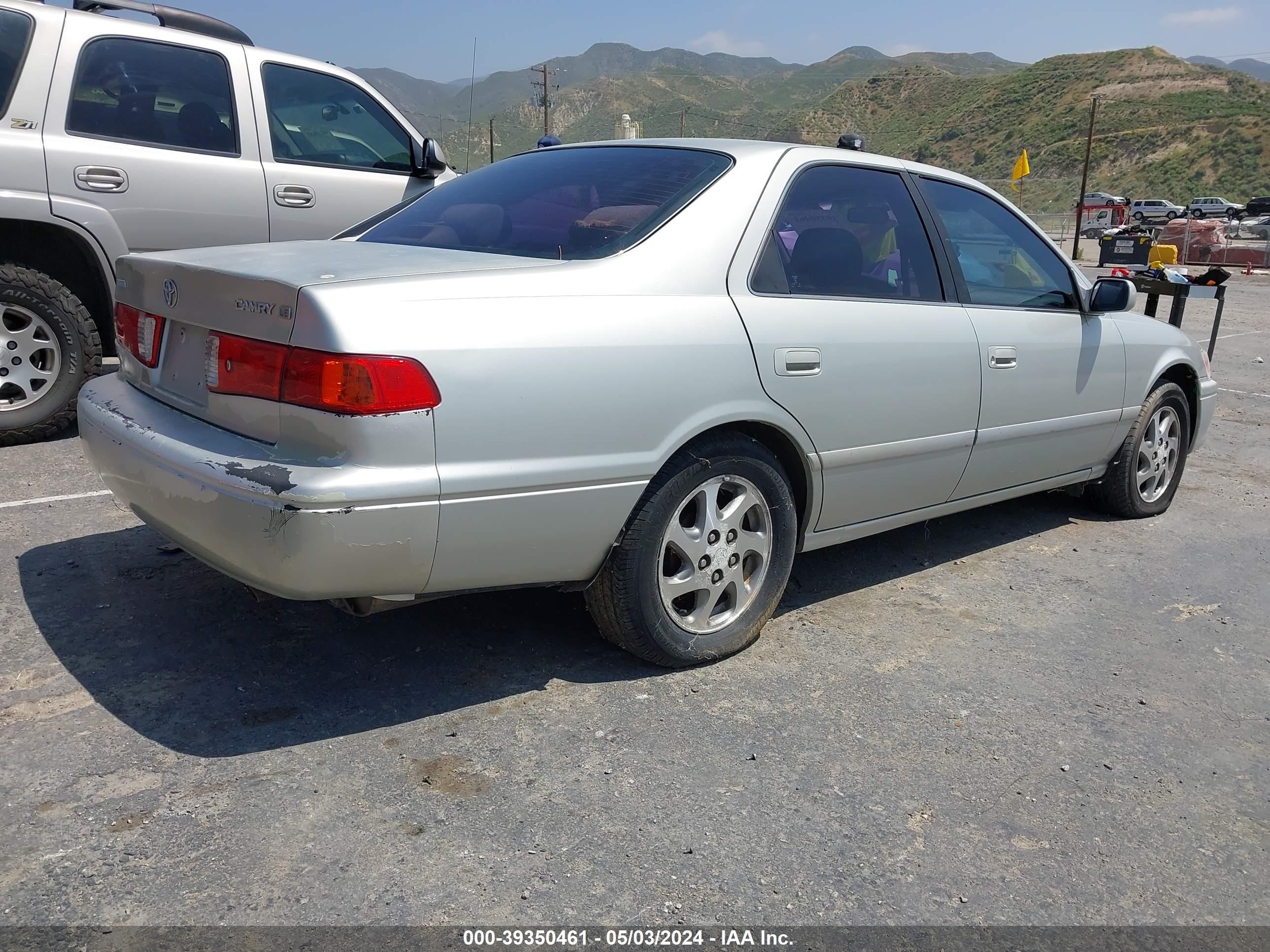 Photo 3 VIN: 4T1BG22K3YU694973 - TOYOTA CAMRY 