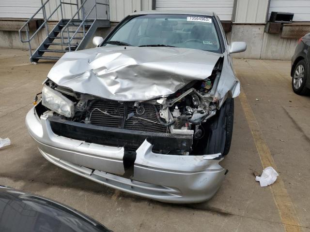 Photo 4 VIN: 4T1BG22K41U047908 - TOYOTA CAMRY 