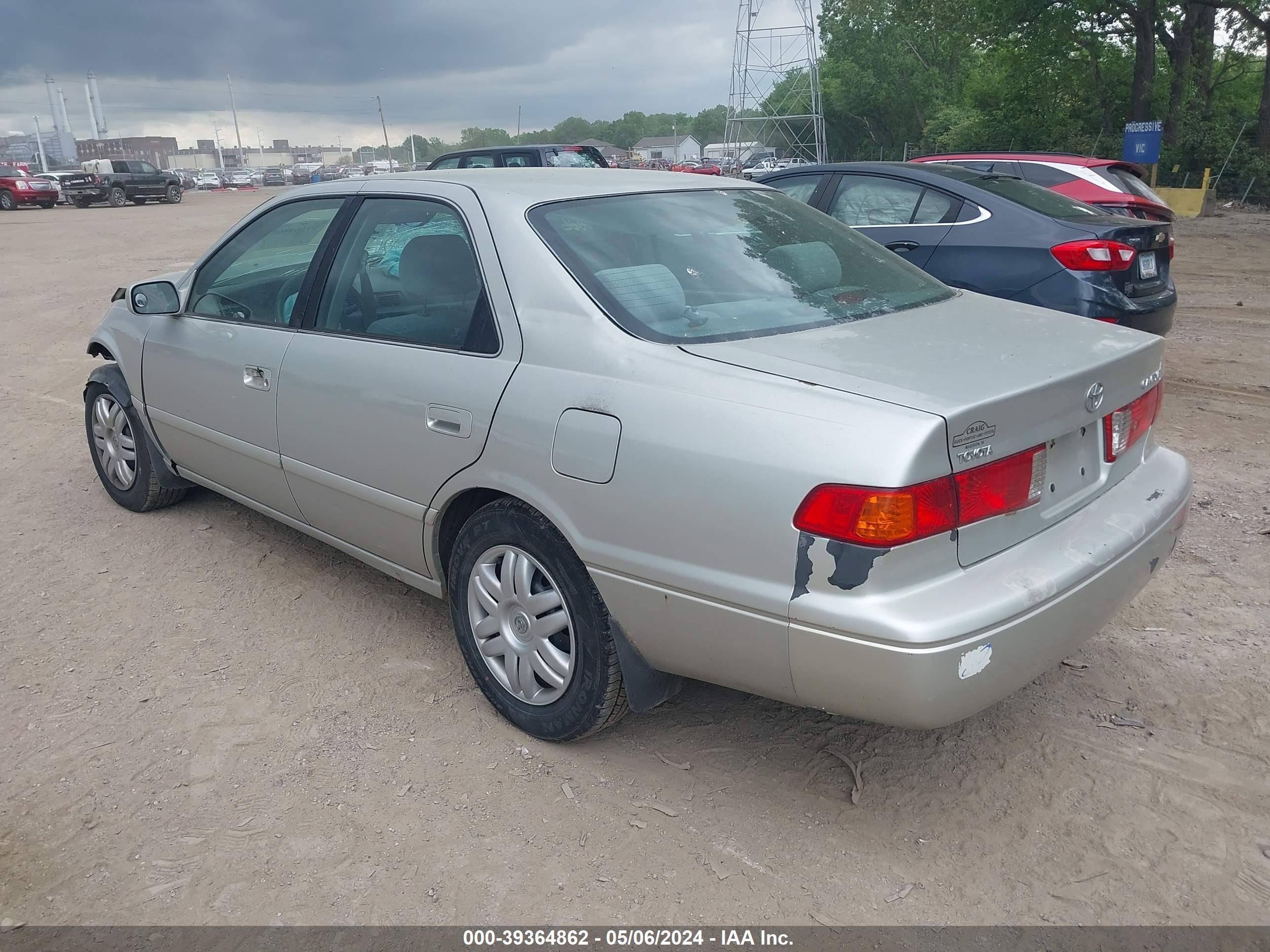 Photo 2 VIN: 4T1BG22K41U075353 - TOYOTA CAMRY 