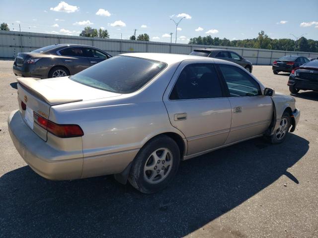 Photo 2 VIN: 4T1BG22K4VU810015 - TOYOTA CAMRY CE 