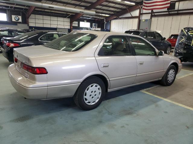 Photo 2 VIN: 4T1BG22K4XU579197 - TOYOTA CAMRY CE 