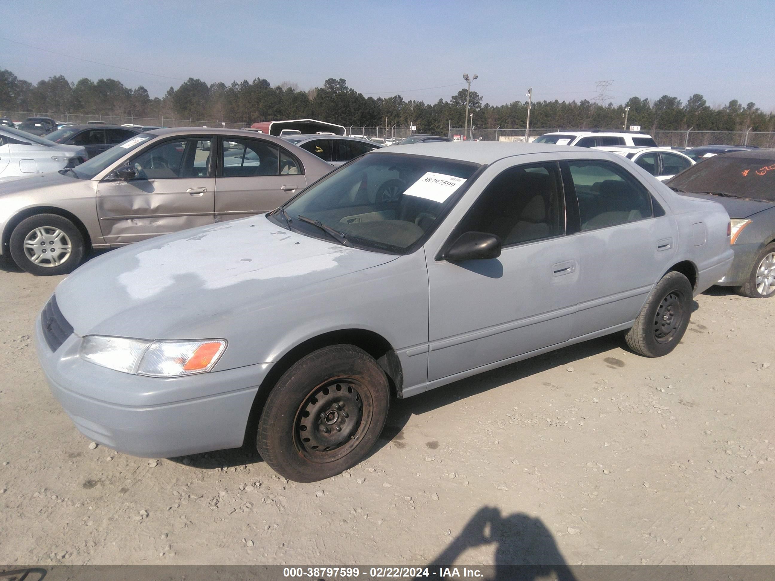 Photo 1 VIN: 4T1BG22K4XU876955 - TOYOTA CAMRY 