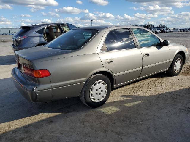 Photo 2 VIN: 4T1BG22K4YU627346 - TOYOTA CAMRY CE 