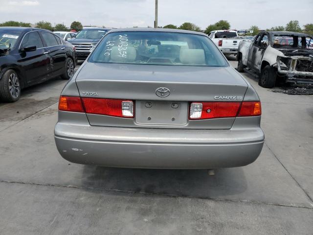 Photo 5 VIN: 4T1BG22K4YU687935 - TOYOTA CAMRY CE 