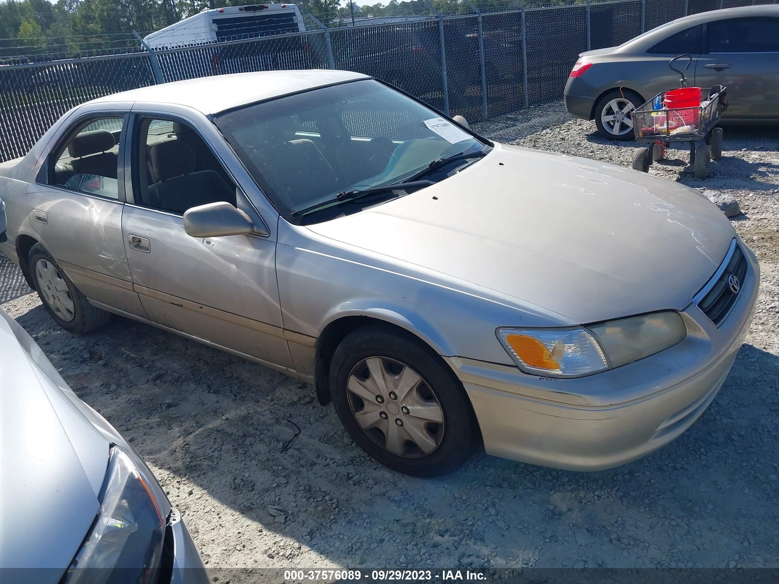 Photo 0 VIN: 4T1BG22K4YU711442 - TOYOTA CAMRY 