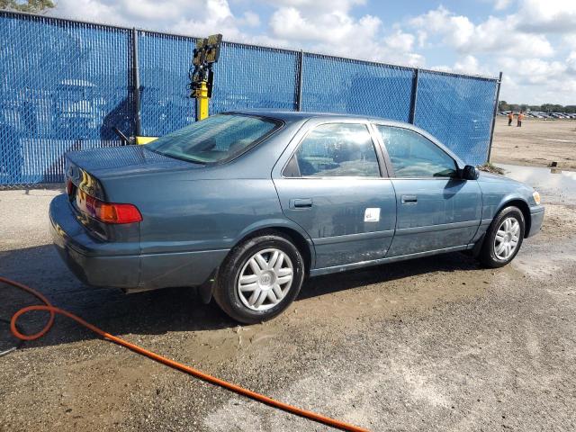 Photo 2 VIN: 4T1BG22K4YU940168 - TOYOTA CAMRY CE 