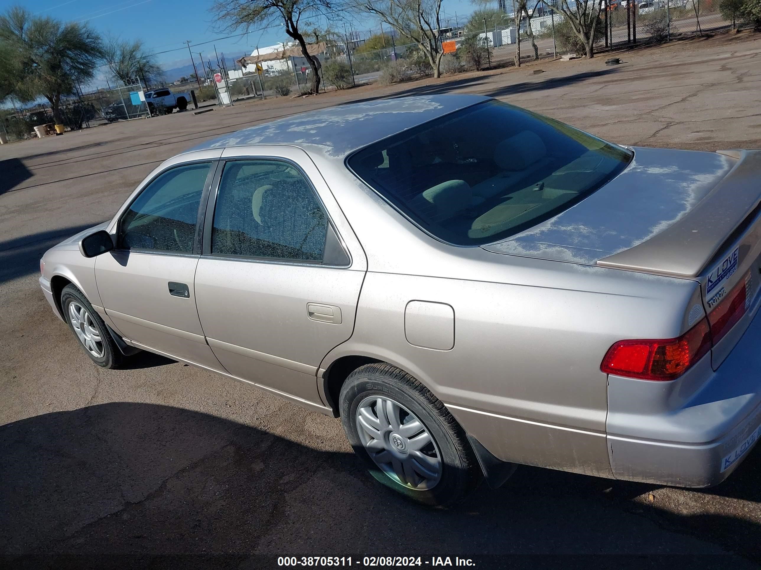 Photo 13 VIN: 4T1BG22K51U794465 - TOYOTA CAMRY 