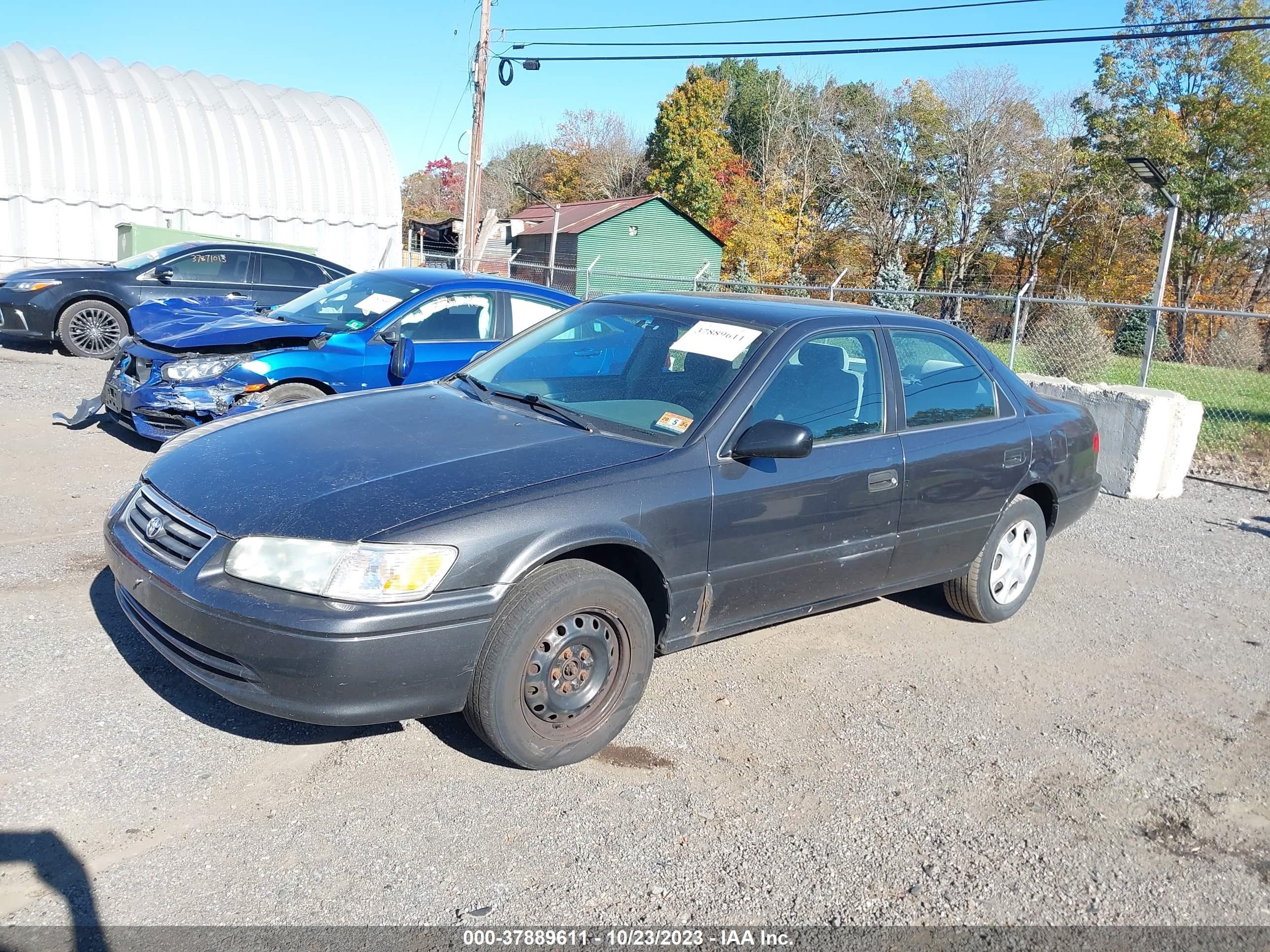 Photo 1 VIN: 4T1BG22K51U842045 - TOYOTA CAMRY 