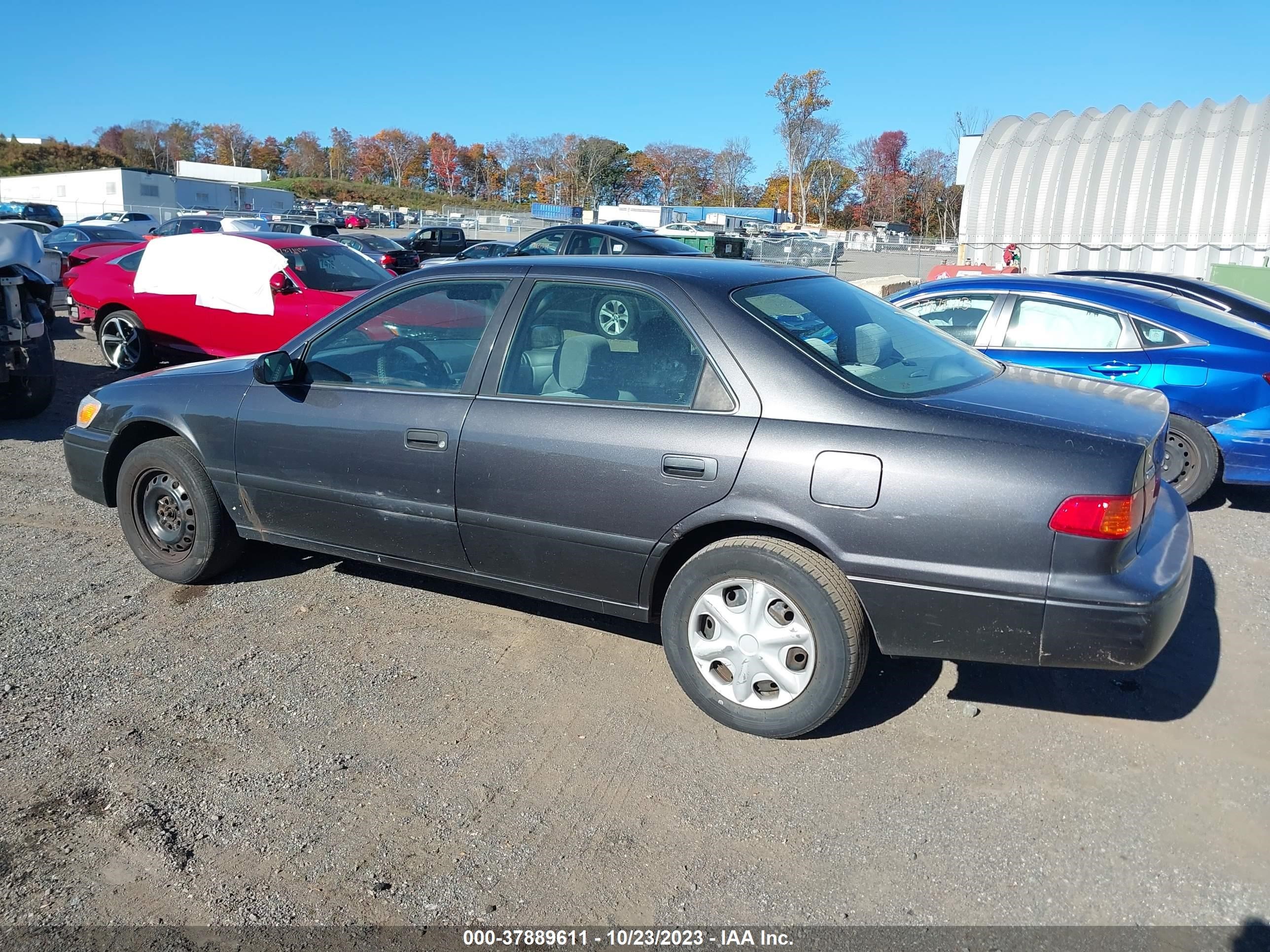 Photo 2 VIN: 4T1BG22K51U842045 - TOYOTA CAMRY 