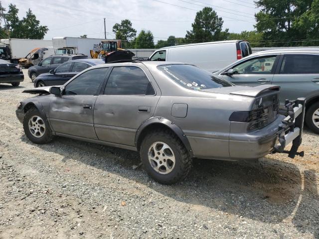 Photo 1 VIN: 4T1BG22K5VU011943 - TOYOTA CAMRY CE 