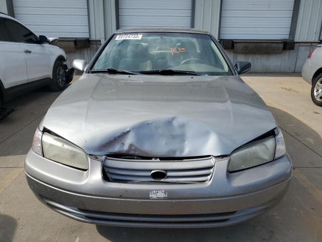 Photo 4 VIN: 4T1BG22K5WU352065 - TOYOTA CAMRY 