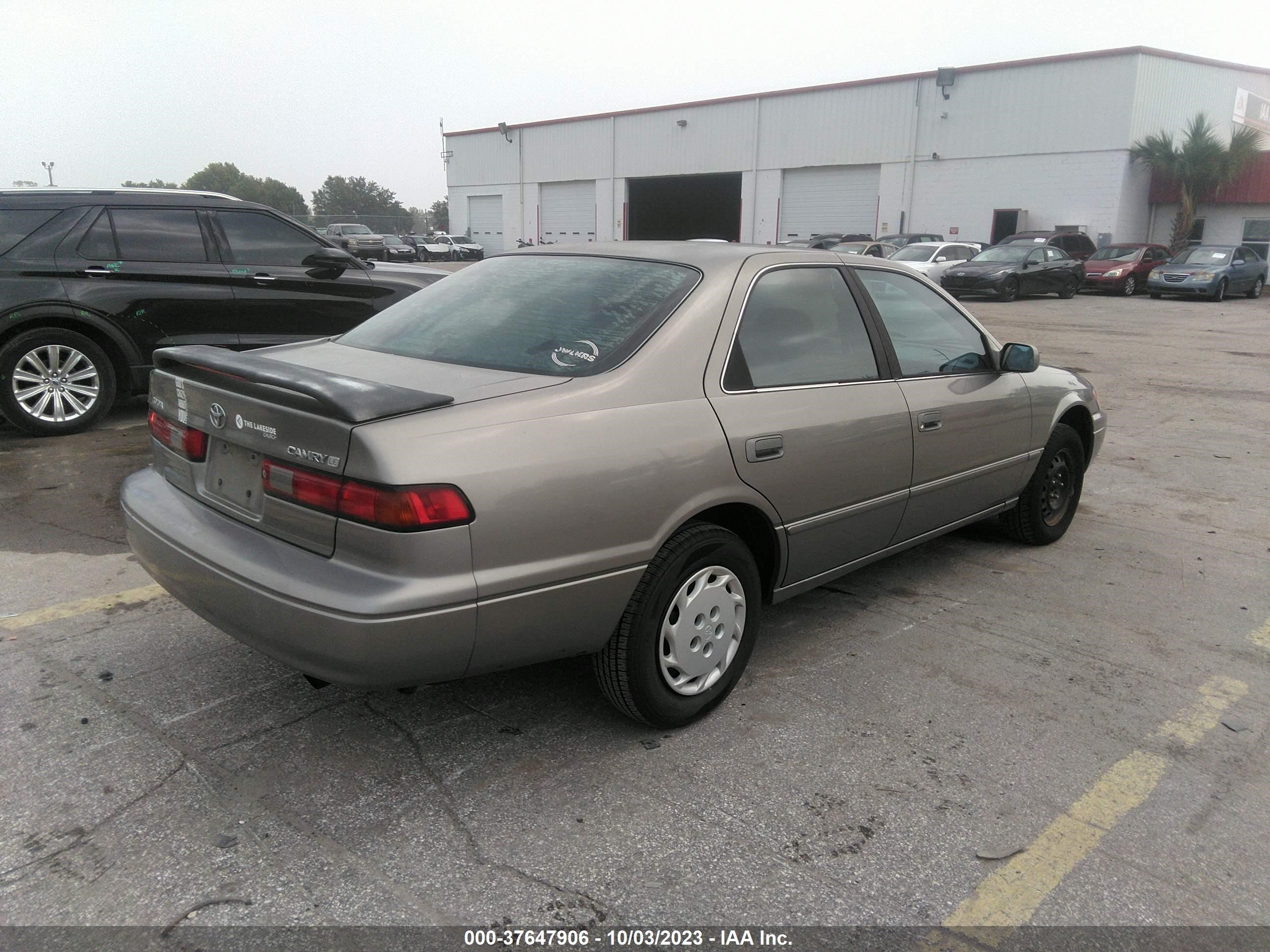 Photo 3 VIN: 4T1BG22K5XU547942 - TOYOTA CAMRY 