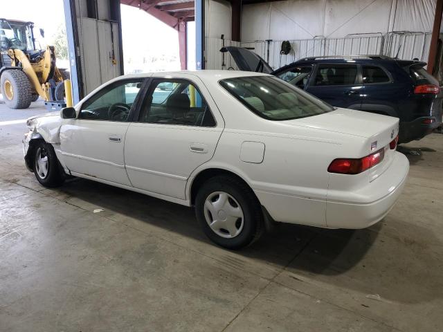 Photo 1 VIN: 4T1BG22K5XU614748 - TOYOTA CAMRY CE 