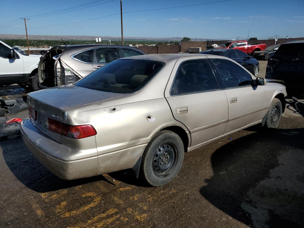 Photo 2 VIN: 4T1BG22K5YU714513 - TOYOTA CAMRY 