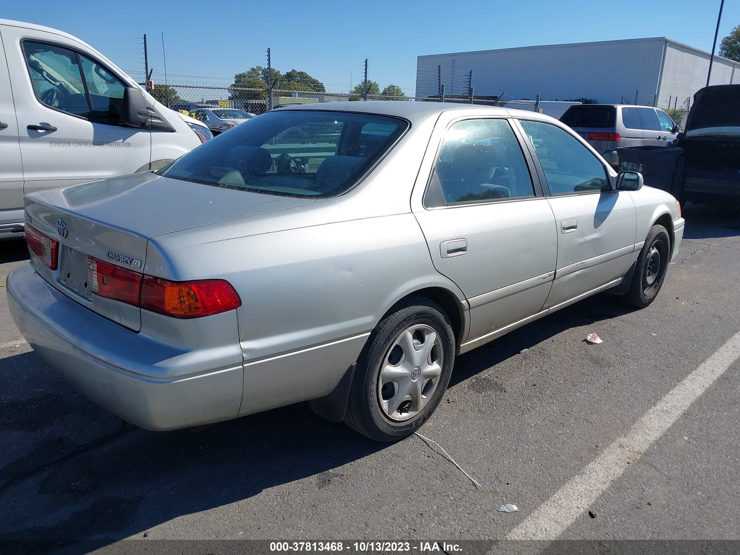 Photo 4 VIN: 4T1BG22K61U821060 - HONDA CIVIC 