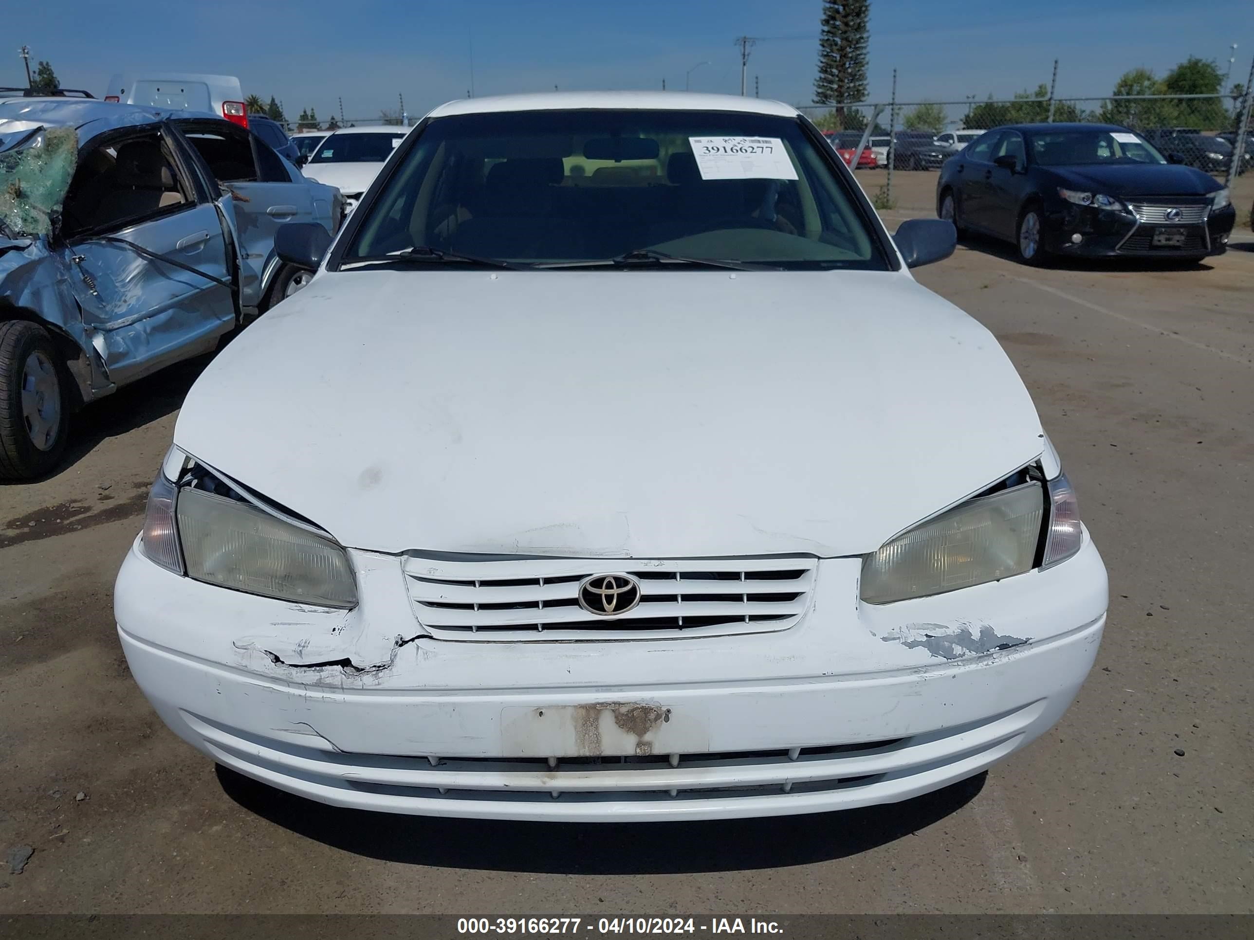 Photo 11 VIN: 4T1BG22K6VU071620 - TOYOTA CAMRY 