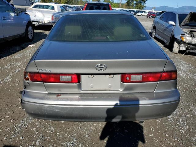 Photo 5 VIN: 4T1BG22K6XU390759 - TOYOTA CAMRY CE 