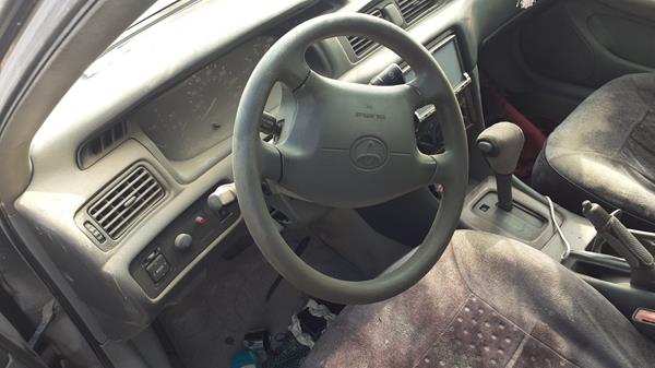 Photo 11 VIN: 4T1BG22K6XU562966 - TOYOTA CAMRY 