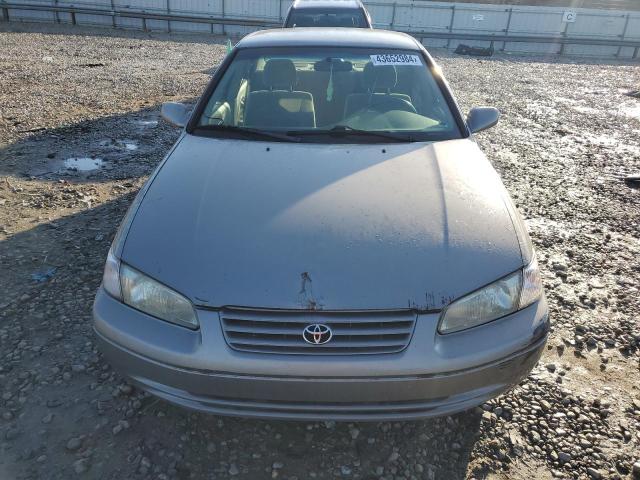 Photo 4 VIN: 4T1BG22K6XU563079 - TOYOTA CAMRY 