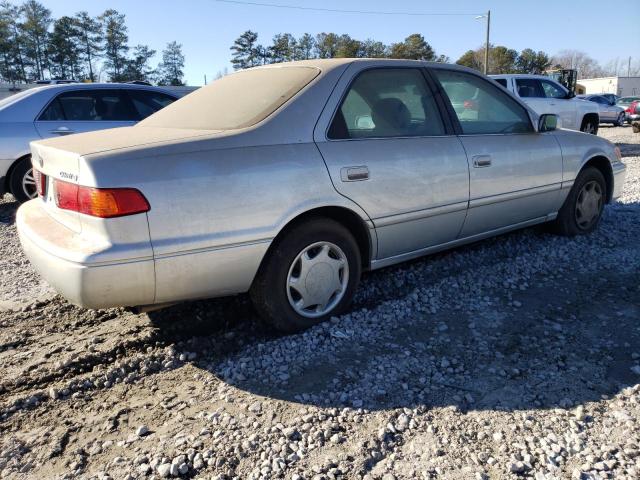 Photo 2 VIN: 4T1BG22K6YU004486 - TOYOTA CAMRY 