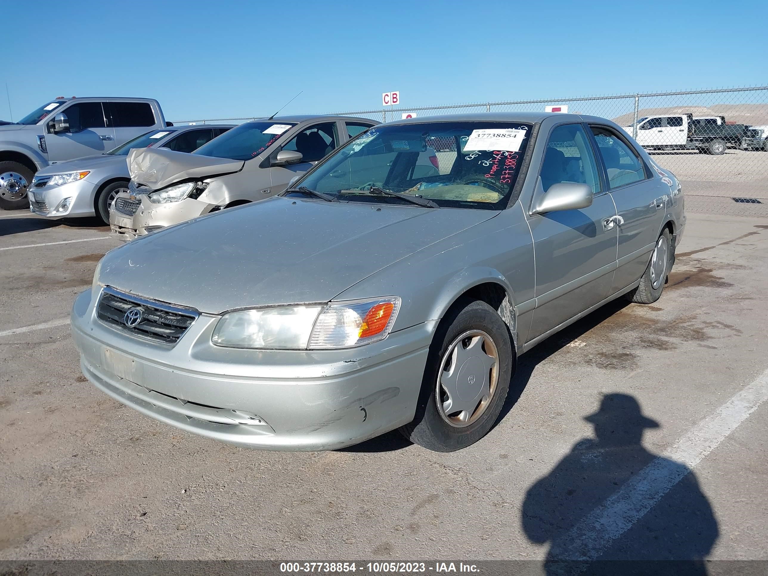 Photo 1 VIN: 4T1BG22K6YU005038 - TOYOTA CAMRY 