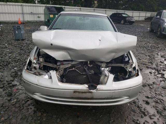 Photo 4 VIN: 4T1BG22K6YU656122 - TOYOTA CAMRY 