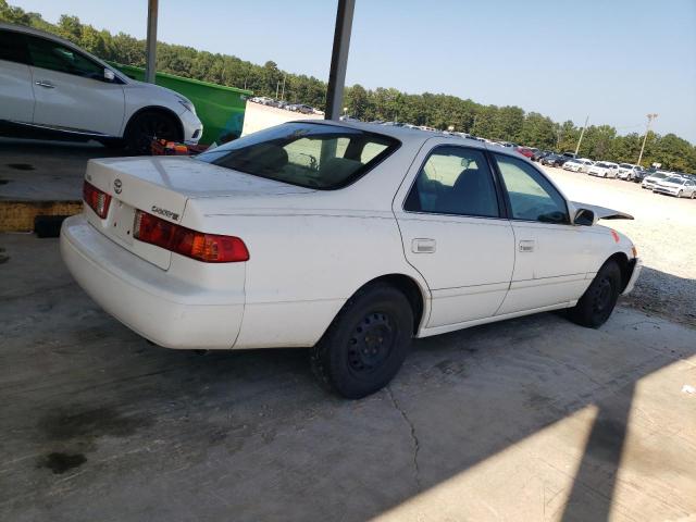 Photo 2 VIN: 4T1BG22K6YU753384 - TOYOTA CAMRY CE 