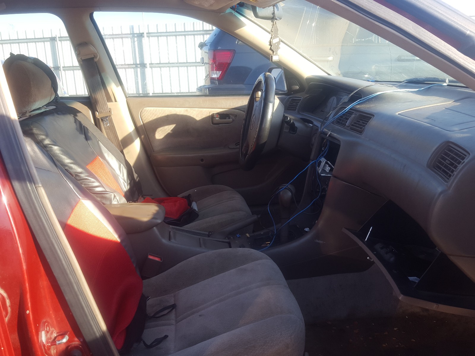 Photo 4 VIN: 4T1BG22K71U028656 - TOYOTA CAMRY 