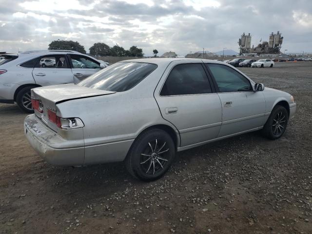 Photo 2 VIN: 4T1BG22K71U769793 - TOYOTA CAMRY CE 