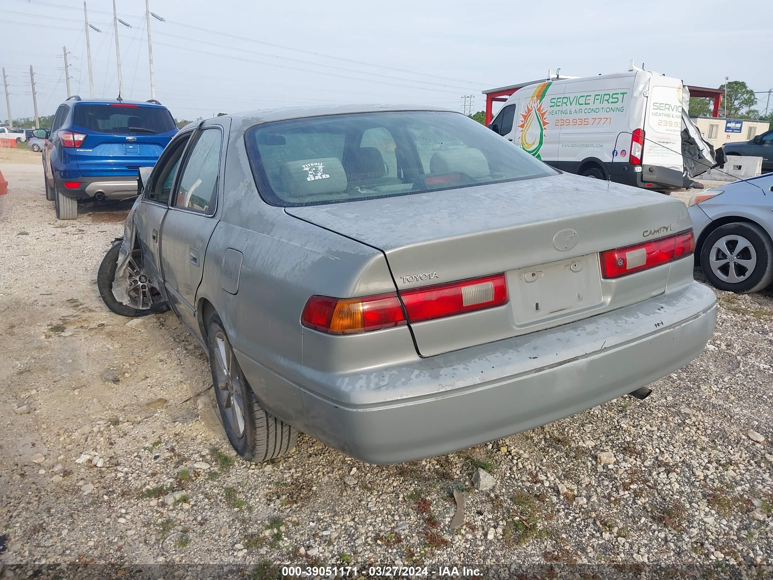 Photo 2 VIN: 4T1BG22K7VU102843 - TOYOTA CAMRY 