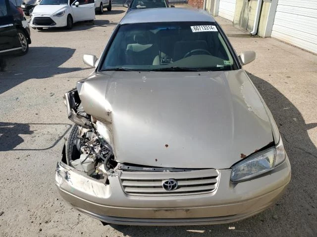 Photo 4 VIN: 4T1BG22K7XU392133 - TOYOTA CAMRY CE 