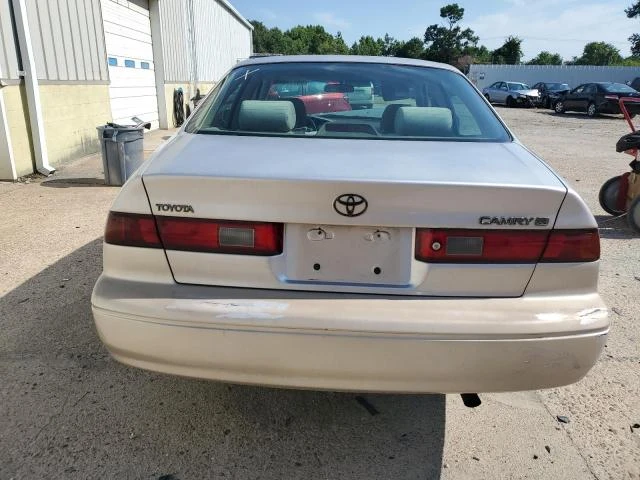 Photo 5 VIN: 4T1BG22K7XU392133 - TOYOTA CAMRY CE 