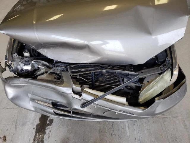 Photo 10 VIN: 4T1BG22K7XU410324 - TOYOTA CAMRY CE 