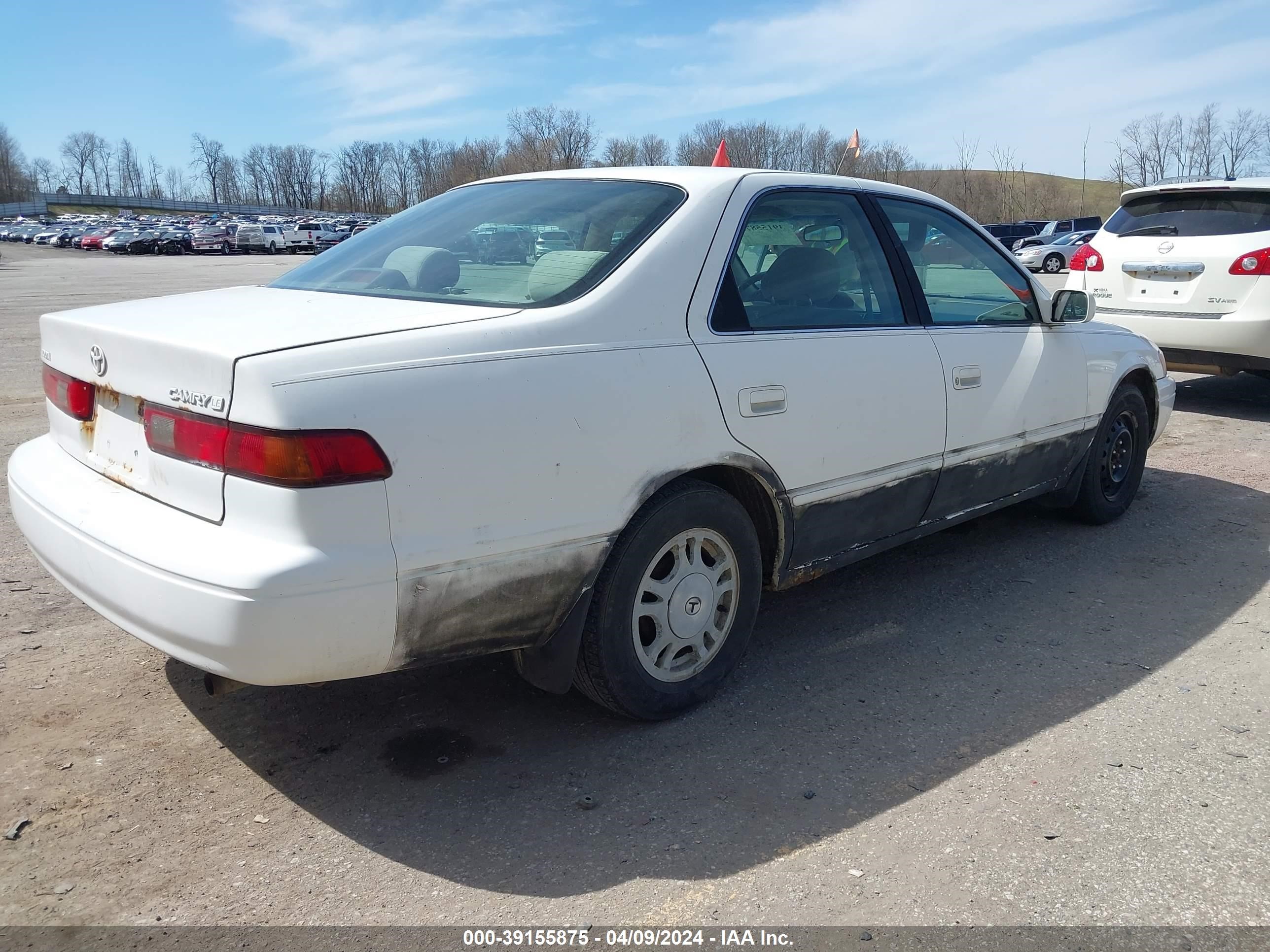 Photo 3 VIN: 4T1BG22K7XU425387 - TOYOTA CAMRY 