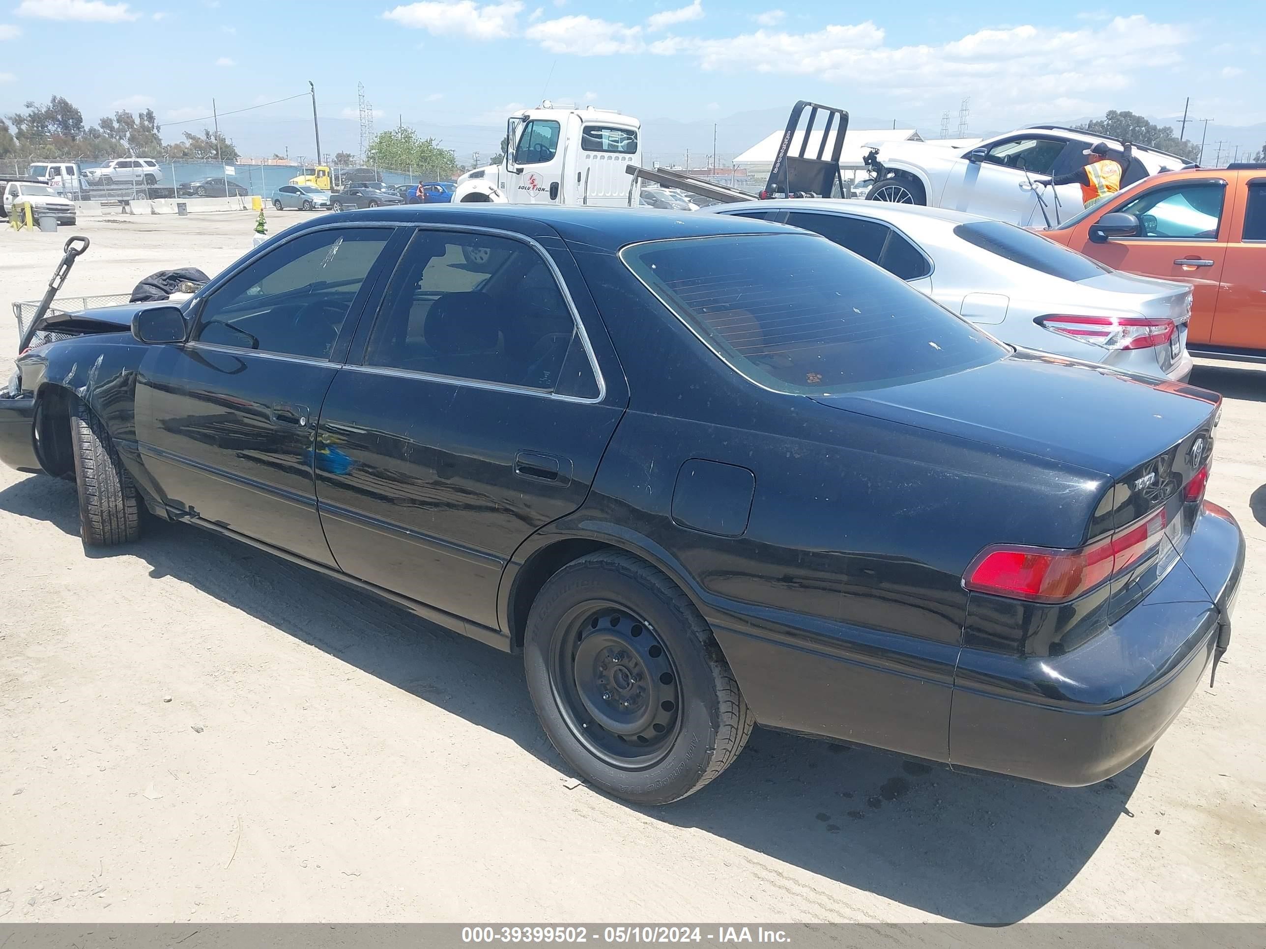 Photo 2 VIN: 4T1BG22K7XU459863 - TOYOTA CAMRY 