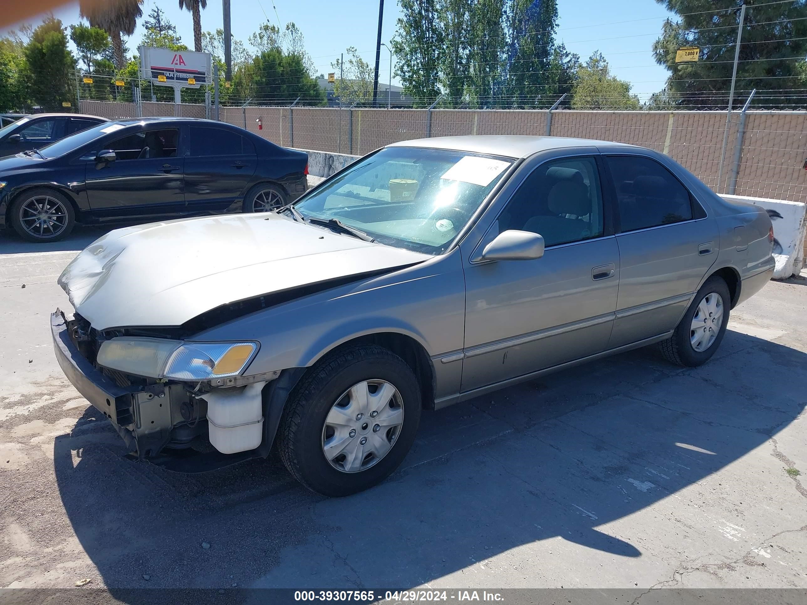 Photo 1 VIN: 4T1BG22K7XU581249 - TOYOTA CAMRY 