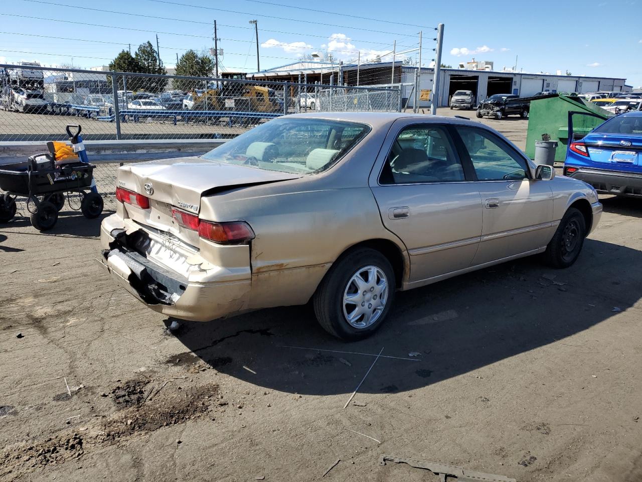 Photo 2 VIN: 4T1BG22K7XU870258 - TOYOTA CAMRY 