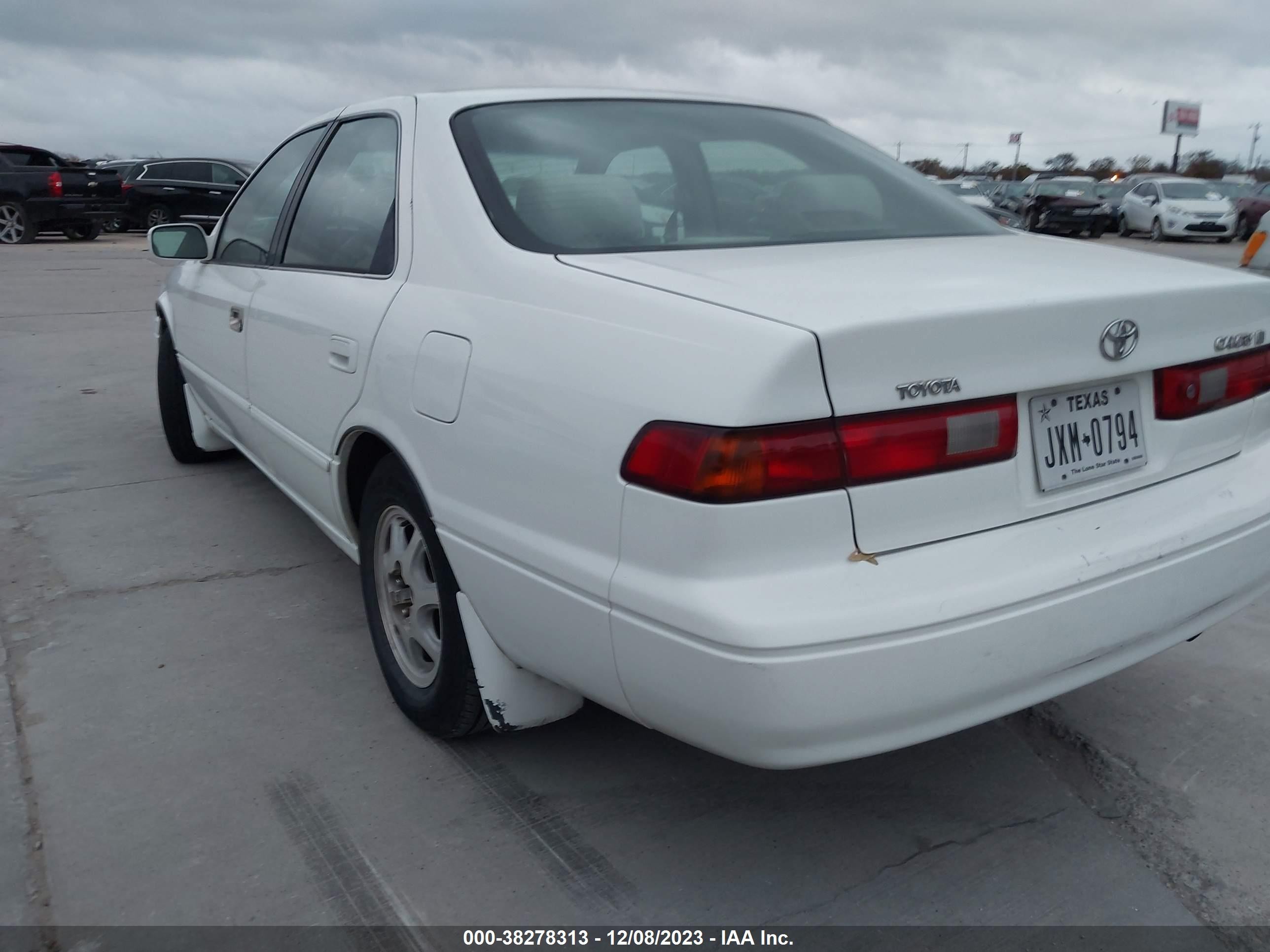 Photo 2 VIN: 4T1BG22K7XU871491 - TOYOTA CAMRY 