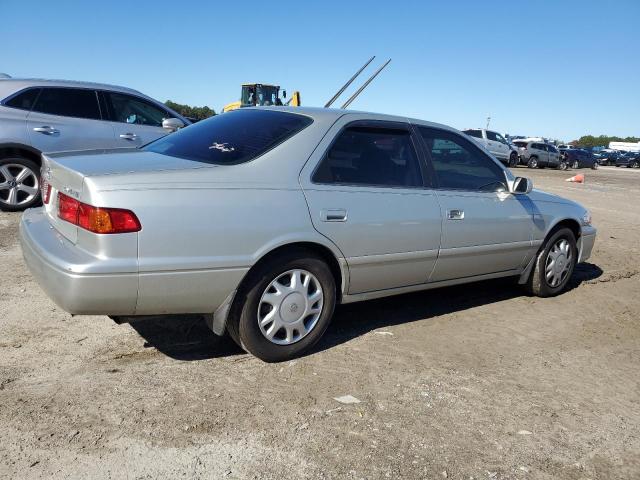 Photo 2 VIN: 4T1BG22K7YU635800 - TOYOTA CAMRY 