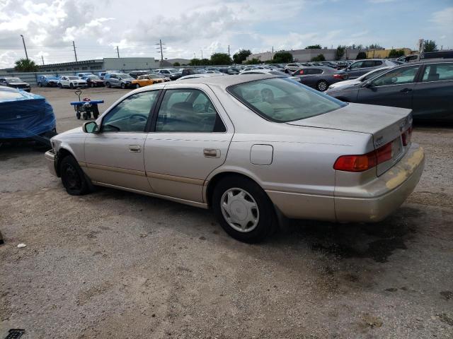 Photo 1 VIN: 4T1BG22K7YU937555 - TOYOTA CAMRY CE 