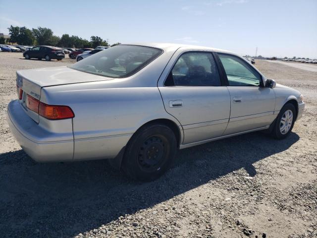 Photo 2 VIN: 4T1BG22K81U106555 - TOYOTA CAMRY 